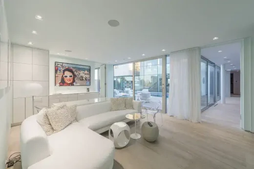 Rechler House in East Quogue, Long Island home interior