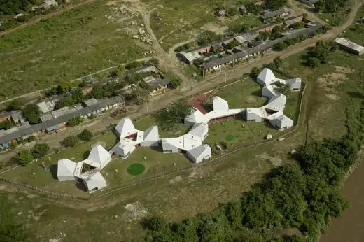 Timayui Kindergarten building by Giancarlo Mazzanti