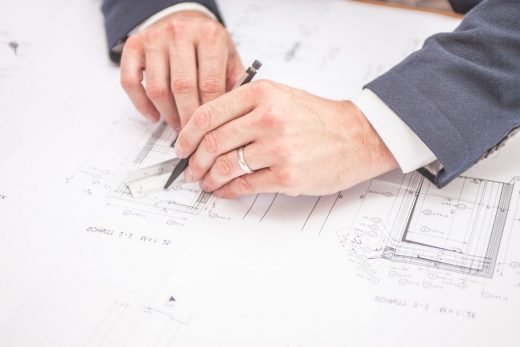 What should we consider to hire an architect advice