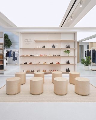 Williamsburg Everlane Store, Brooklyn retail building interior