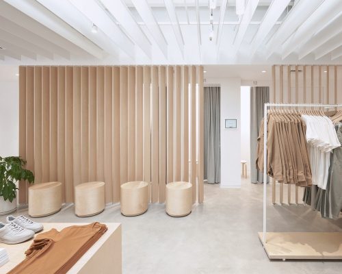 Williamsburg Everlane Store, Brooklyn retail building interior