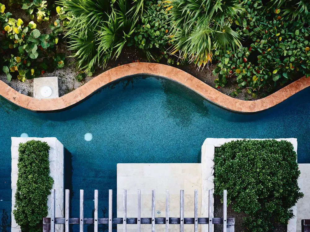 Designing the Perfect Custom Fiberglass Pool for Your Home