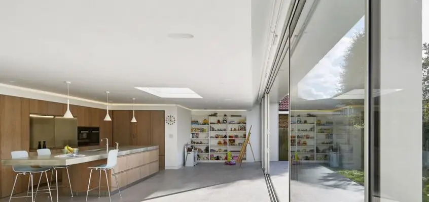 Hunter’s Moon House in Surrey, Home Renovation
