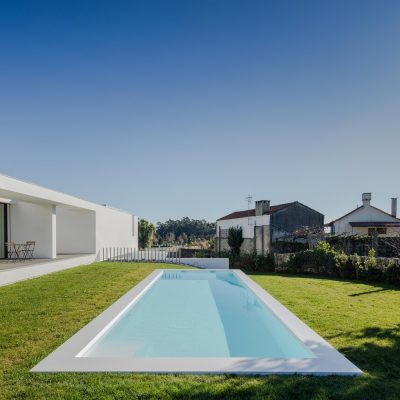 Modern Portuguese villa & pool property