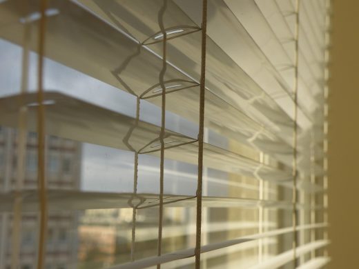 Venetian blind window design