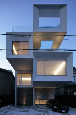 Concrete Square Tube House Kyoto