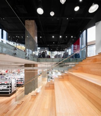 Le James Mcgill University Bookstore Montreal