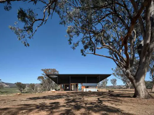 Upside Down Akubra House Nundle