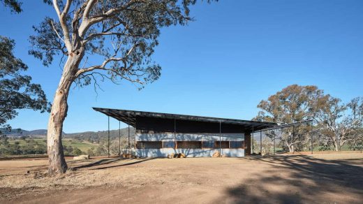 Upside Down Akubra House Nundle