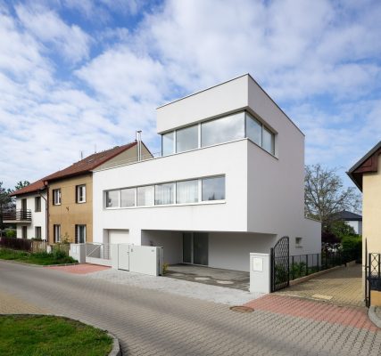 Zbraslav Family House Prague