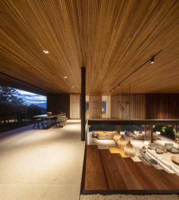 Contemporary Luxury Villa in Brasil design by Jacobsen Arquitetura