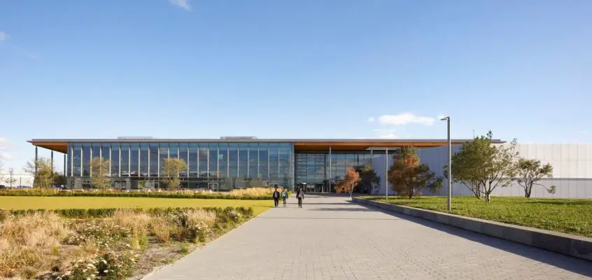 Warwickshire Buildings: Architecture + Architects