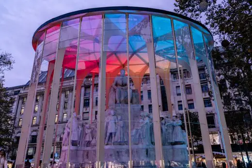 Art Shield Vorosmarty Pavilion Budapest