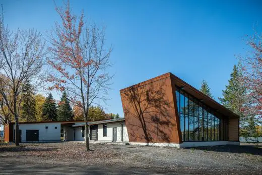 Corten Pavilion Clementine-de-la-Rousseliere-Park