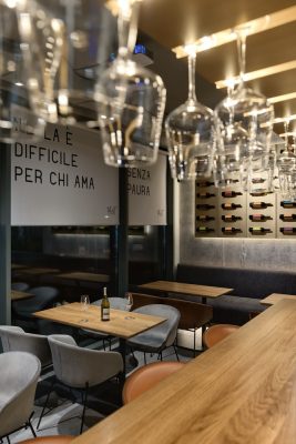 Italist Prosecco Bar Kyiv