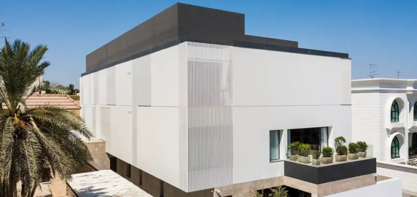 Mishref Home for Two Brothers in Kuwait City