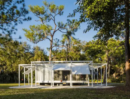 Walker Guest House in Palm Springs California by Paul Rudolph Architect