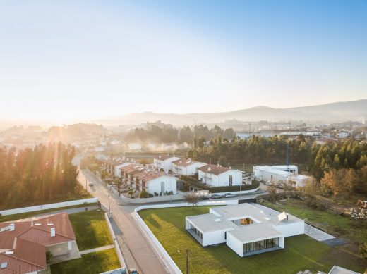 New home in Barcelos, Portugal, design by Raulino Silva Architects