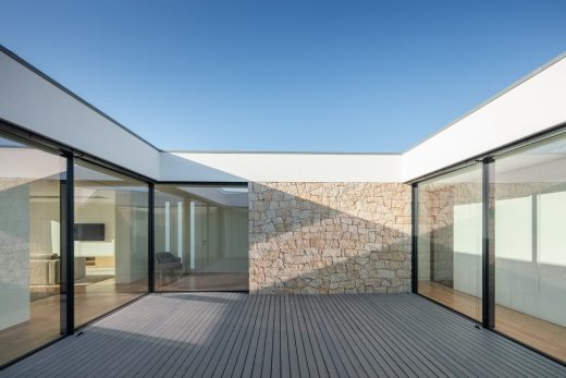 New property in Barcelos, Portugal, design by Raulino Silva Architects