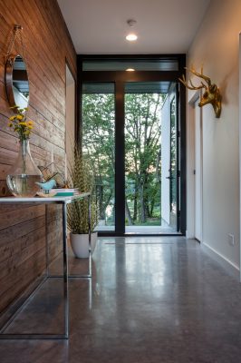 Modern Lodge North Kansas City