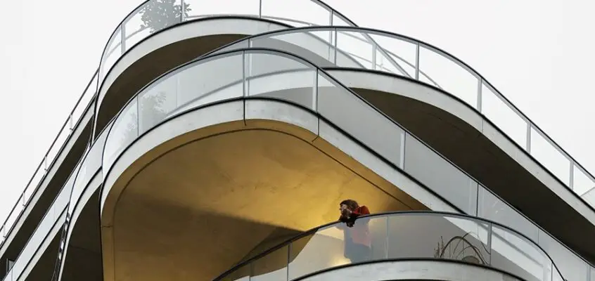 Courbes Apartment Building in Colombes, Paris