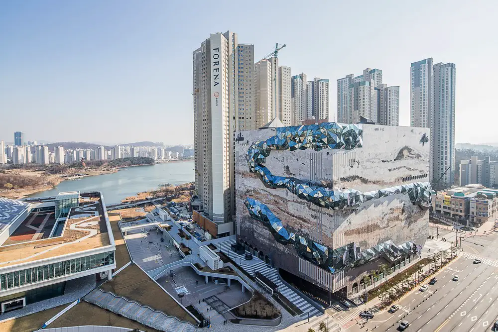 Galleria Department Store Gwanggyo South Korea building by OMA