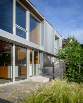 Washington waterfront property design by Heliotrope Architects