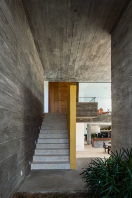 LG Residence, Bragança Paulista, SP by RMAA