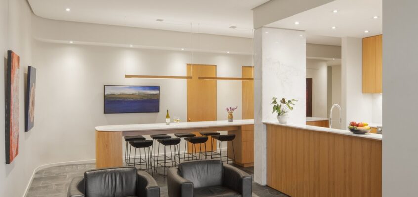 Family Pied-à-terre in Toronto, Ontario
