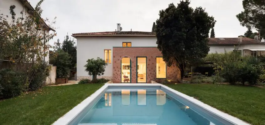 MON House and Brick Extension Montpellier