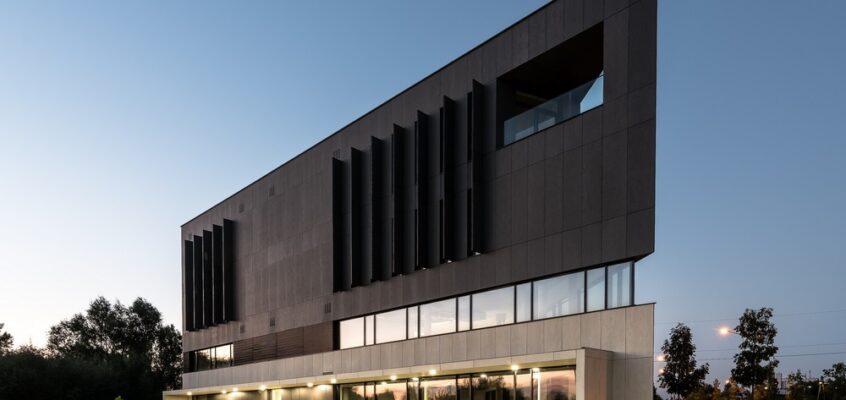 Quartz Office Poznań: Easst architects