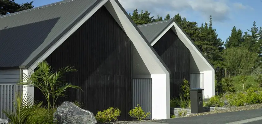The Brae Houses in Pine Harbour Marina, Auckland