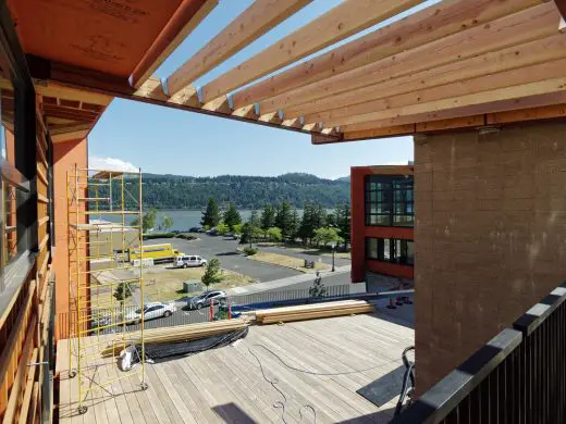 Outpost on the Hood River Waterfront