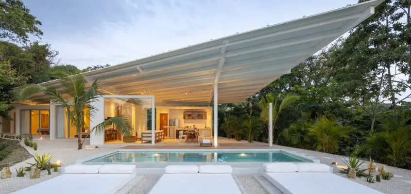 Santiago Hills Villa in Santa Teresa