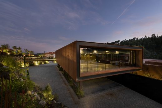 Suspended Matter Box, Felgueiras, Oporto- Porto Architecture Tours