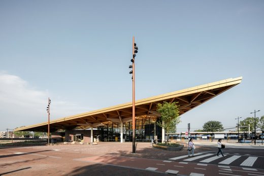 Assen Station building wooden roof