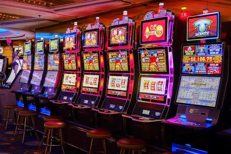 How the design of slot machines appeal to us - e-architect