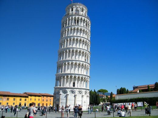 Leaning Tower of Pisa 6 famous works of architecture to see