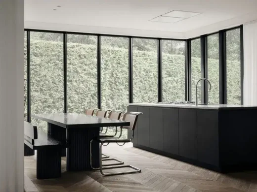 Portland Residence in Mont-Royal, Québec home