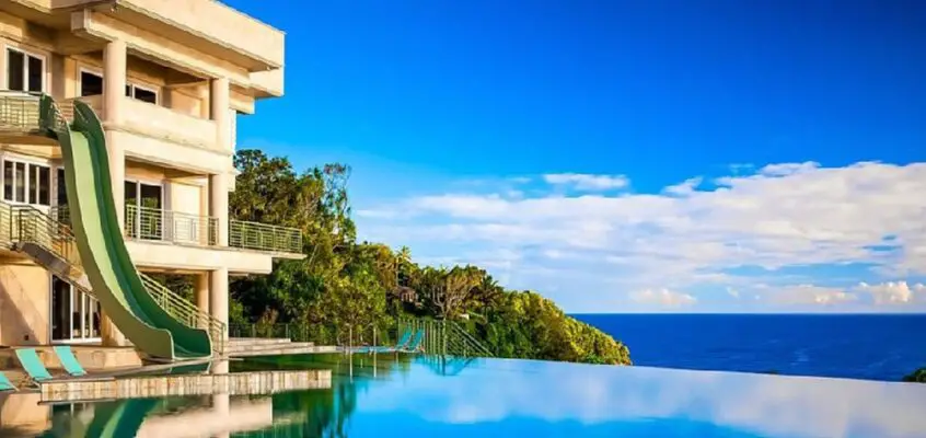 Waterfalling Estate Hawaii Residence