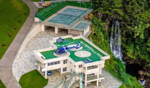 Waterfalling Estate Hawaii house helipad