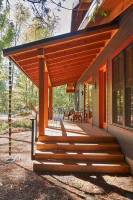 Bainbridge Island Farmhouse, Washington