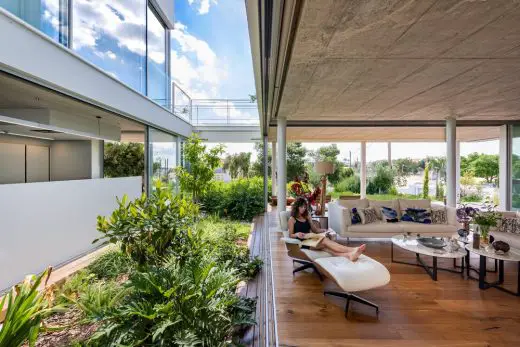 Contemporary Garden House Nicosia