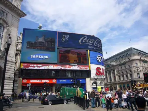 Piccadilly Circus London lights