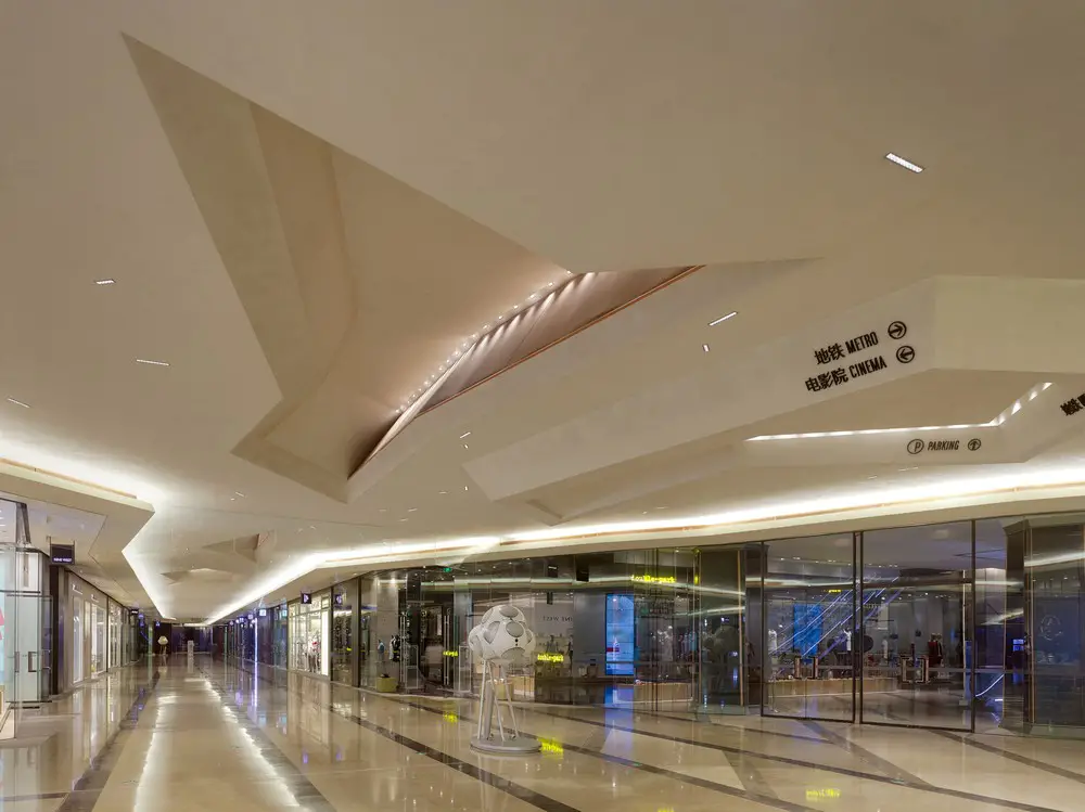 Sino-Ocean Taikoo Li Chengdu  Shopping mall design, Retail architecture,  Mall facade