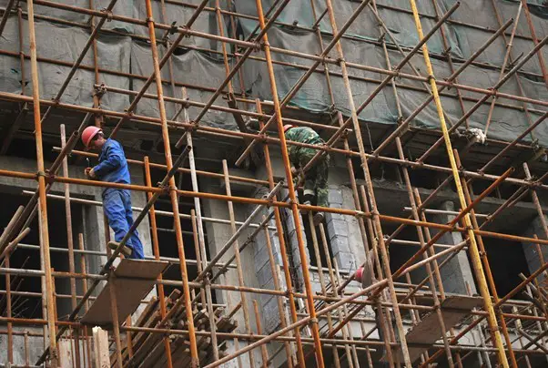 8 pro tips for choosing reliable scaffolding contractor