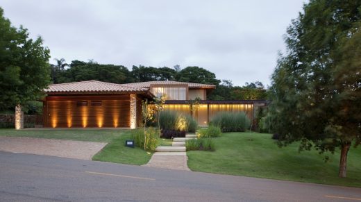 JG Residence design by Gilda Meirelles Arquitetura