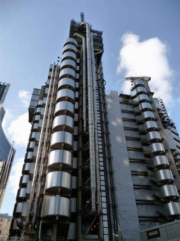 Lloyds Building London facade