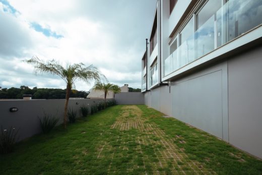 Parana homes designed by Michel Macedo Arquitetos