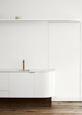 Small Grand Apartment Melbourne